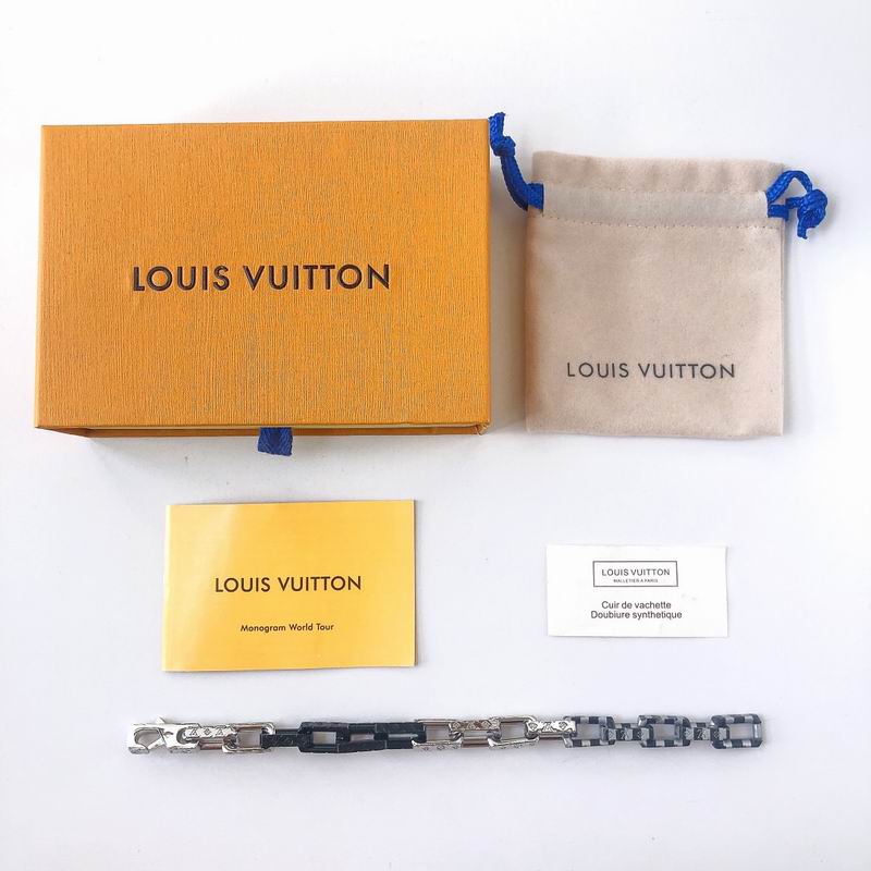 LV Bracelet 03lyr559